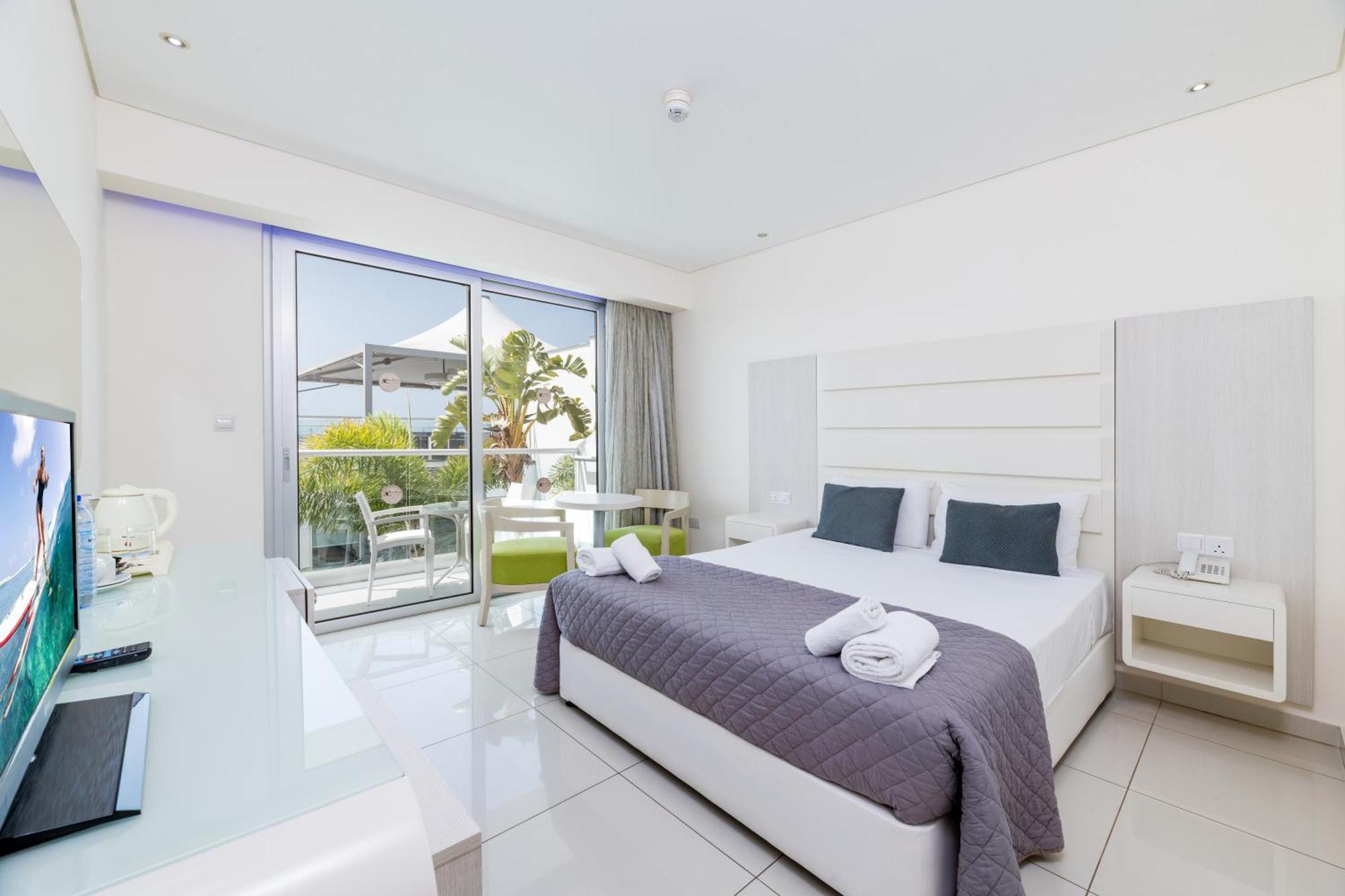 Tasia Maris Oasis Ayia Napa Habitación foto